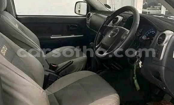 Buy Used Isuzu DโMAX White Car in Maseru in Maseru Buy Used Isuzu DโMAX White Car in Maseru in Maseru