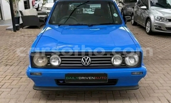 Buy Used Volkswagen Golf Blue Car in Maseru in Maseru