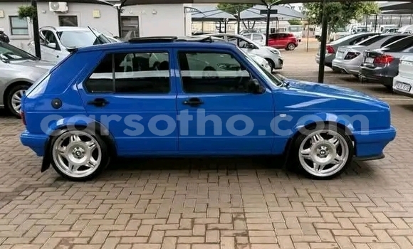Buy Used Volkswagen Golf Blue Car in Maseru in Maseru Buy Used Volkswagen Golf Blue Car in Maseru in Maseru