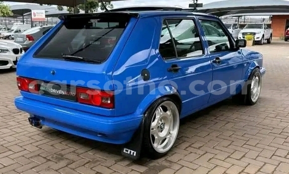 Buy Used Volkswagen Golf Blue Car in Maseru in Maseru Buy Used Volkswagen Golf Blue Car in Maseru in Maseru