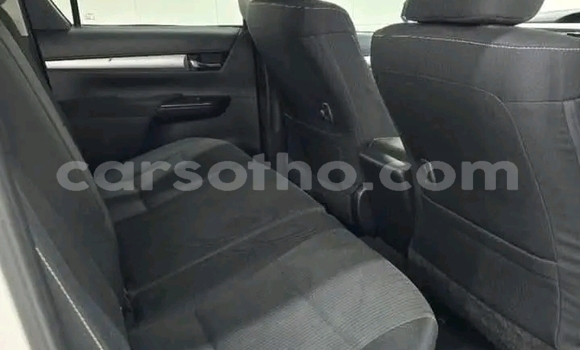 Acheter Occasion Voiture Toyota Hilux Blanc à Maseru, Maseru Acheter Occasion Voiture Toyota Hilux Blanc à Maseru, Maseru