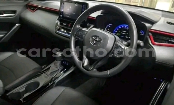 Buy Used Toyota Hilux Silver Car in Maseru in Maseru Buy Used Toyota Hilux Silver Car in Maseru in Maseru