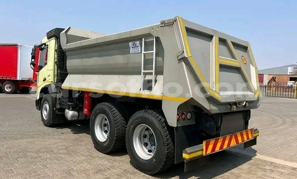 Acheter Occasion Utilitaire Volvo 300 Series Autre à Maseru, Maseru Acheter Occasion Utilitaire Volvo 300 Series Autre à Maseru, Maseru