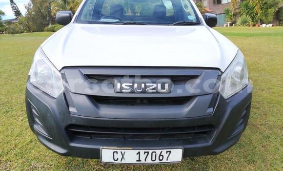 Acheter Occasion Voiture Isuzu KB Blanc à Maseru, Maseru Acheter Occasion Voiture Isuzu KB Blanc à Maseru, Maseru