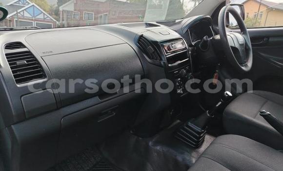 Acheter Occasion Voiture Isuzu KB Blanc à Maseru, Maseru Acheter Occasion Voiture Isuzu KB Blanc à Maseru, Maseru
