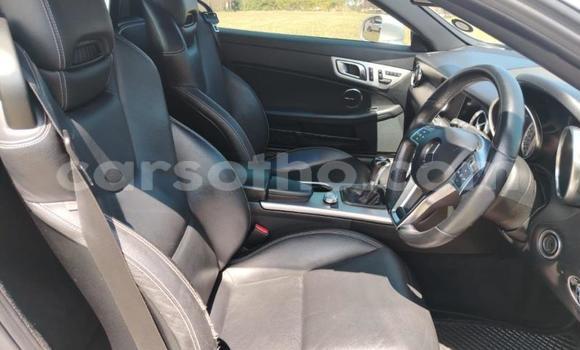 Acheter Occasion Voiture Mercedes-Benz SLK–Class Gris à Maseru, Maseru Acheter Occasion Voiture Mercedes-Benz SLK–Class Gris à Maseru, Maseru