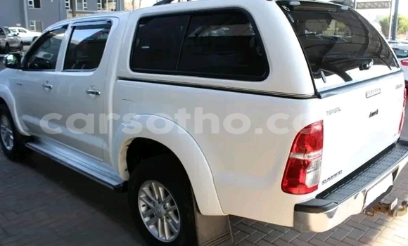 Buy Used Toyota Hilux White Car in Maseru in Maseru Buy Used Toyota Hilux White Car in Maseru in Maseru