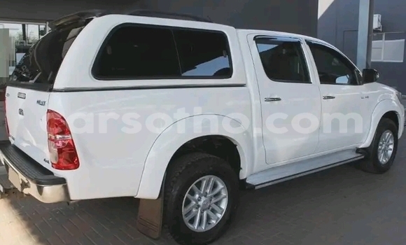 Buy Used Toyota Hilux White Car in Maseru in Maseru Buy Used Toyota Hilux White Car in Maseru in Maseru