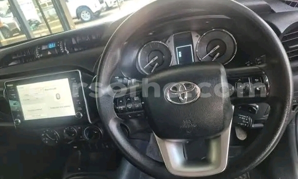 Buy Used Toyota Hilux White Car in Maseru in Maseru Buy Used Toyota Hilux White Car in Maseru in Maseru