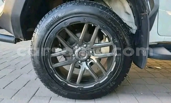 Buy Used Toyota Hilux White Car in Maseru in Maseru Buy Used Toyota Hilux White Car in Maseru in Maseru