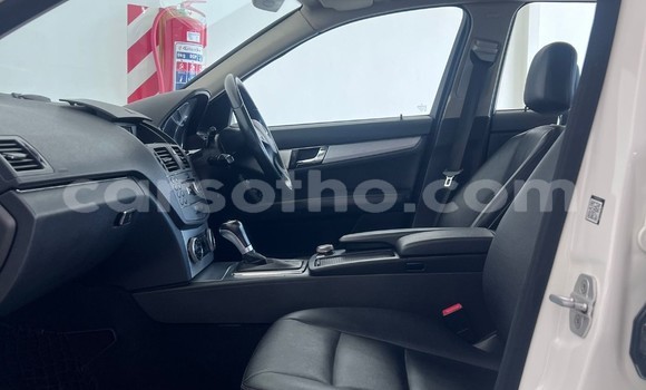 اشتري مستعمل Mercedes-Benz C–Class White سيارة في Maseru في Maseru اشتري مستعمل Mercedes-Benz C–Class White سيارة في Maseru في Maseru