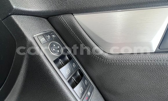 اشتري مستعمل Mercedes-Benz C–Class White سيارة في Maseru في Maseru اشتري مستعمل Mercedes-Benz C–Class White سيارة في Maseru في Maseru