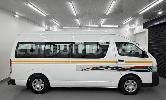 اشتري مستعمل Toyota Hiace White سيارة في Maseru في Maseru اشتري مستعمل Toyota Hiace White سيارة في Maseru في Maseru