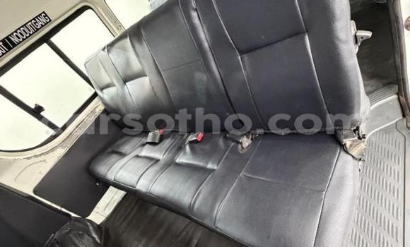 اشتري مستعمل Toyota Hiace White سيارة في Maseru في Maseru اشتري مستعمل Toyota Hiace White سيارة في Maseru في Maseru