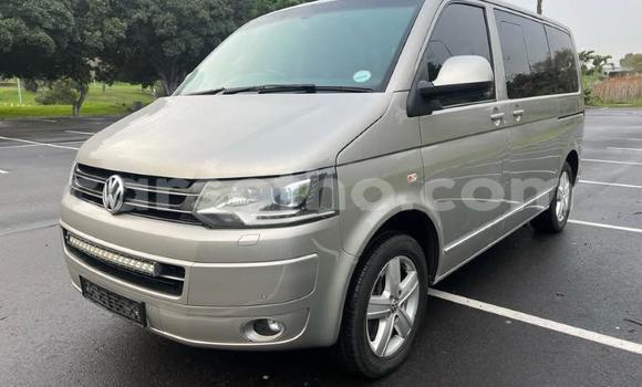 اشتري مستعمل Volkswagen Caravelle Brown سيارة في Maseru في Maseru اشتري مستعمل Volkswagen Caravelle Brown سيارة في Maseru في Maseru