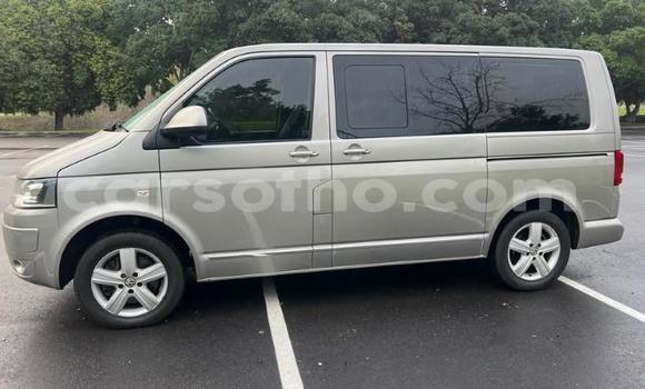 اشتري مستعمل Volkswagen Caravelle Brown سيارة في Maseru في Maseru اشتري مستعمل Volkswagen Caravelle Brown سيارة في Maseru في Maseru