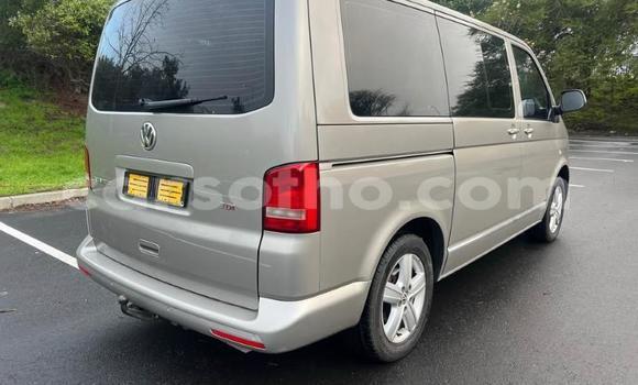 اشتري مستعمل Volkswagen Caravelle Brown سيارة في Maseru في Maseru اشتري مستعمل Volkswagen Caravelle Brown سيارة في Maseru في Maseru