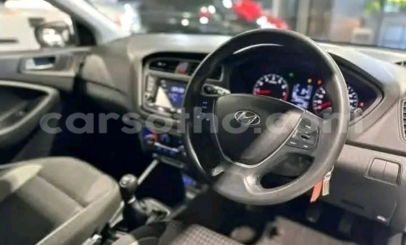 Acheter Occasion Voiture Hyundai i20 Blanc à Maseru, Maseru Acheter Occasion Voiture Hyundai i20 Blanc à Maseru, Maseru