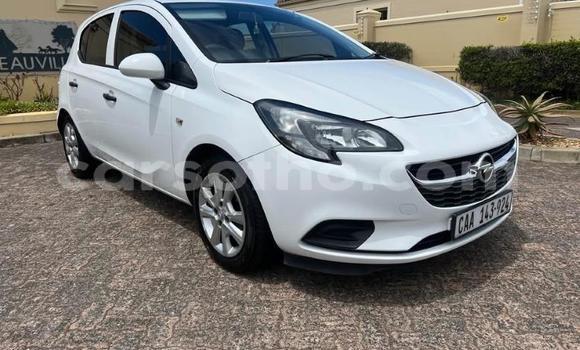 اشتري مستعمل Opel Corsa White سيارة في Maseru في Maseru اشتري مستعمل Opel Corsa White سيارة في Maseru في Maseru