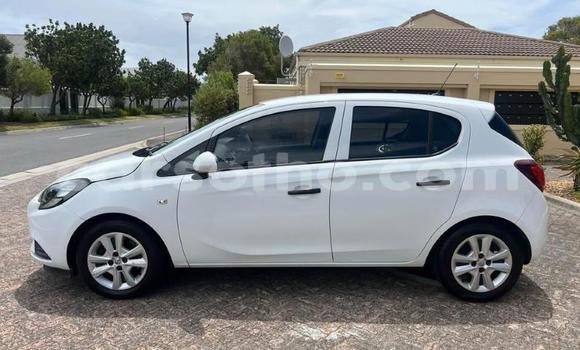 اشتري مستعمل Opel Corsa White سيارة في Maseru في Maseru اشتري مستعمل Opel Corsa White سيارة في Maseru في Maseru