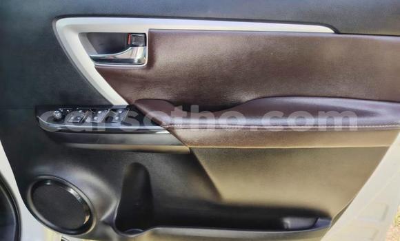 Acheter Occasion Voiture Toyota Fortuner Blanc à Maseru, Maseru Acheter Occasion Voiture Toyota Fortuner Blanc à Maseru, Maseru