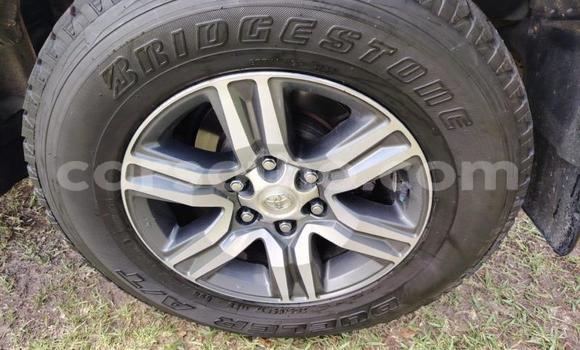 Acheter Occasion Voiture Toyota Fortuner Blanc à Maseru, Maseru Acheter Occasion Voiture Toyota Fortuner Blanc à Maseru, Maseru