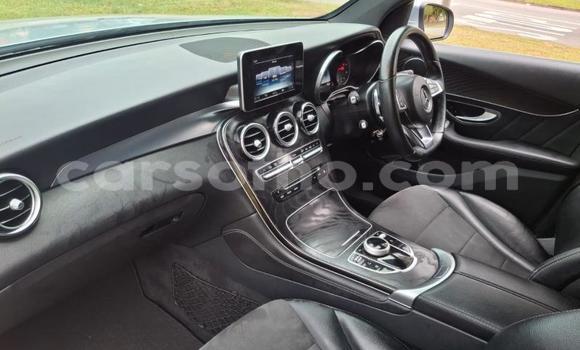 اشتري مستعمل Mercedes-Benz GLC Silver سيارة في Maseru في Maseru اشتري مستعمل Mercedes-Benz GLC Silver سيارة في Maseru في Maseru