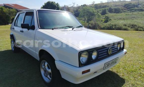اشتري مستعمل Volkswagen Golf White سيارة في Maseru في Maseru اشتري مستعمل Volkswagen Golf White سيارة في Maseru في Maseru