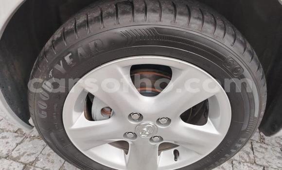 اشتري مستعمل Toyota Yaris Silver سيارة في Maseru في Maseru اشتري مستعمل Toyota Yaris Silver سيارة في Maseru في Maseru