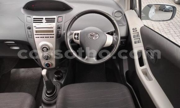 اشتري مستعمل Toyota Yaris Silver سيارة في Maseru في Maseru اشتري مستعمل Toyota Yaris Silver سيارة في Maseru في Maseru