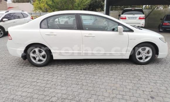 Sayi Na hannu Honda Civic White Mota in Maseru a Maseru Sayi Na hannu Honda Civic White Mota in Maseru a Maseru