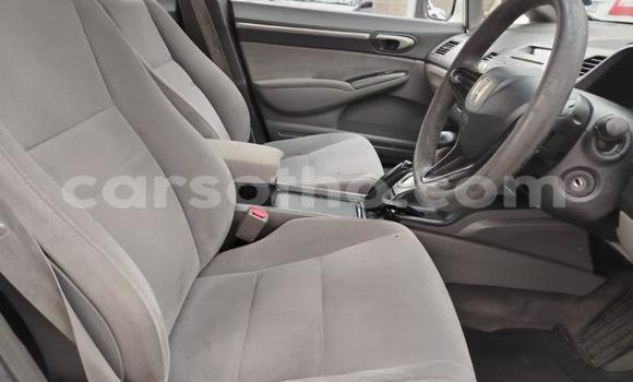 Sayi Na hannu Honda Civic White Mota in Maseru a Maseru Sayi Na hannu Honda Civic White Mota in Maseru a Maseru