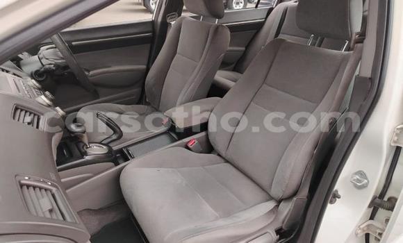 Sayi Na hannu Honda Civic White Mota in Maseru a Maseru Sayi Na hannu Honda Civic White Mota in Maseru a Maseru