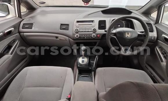 Sayi Na hannu Honda Civic White Mota in Maseru a Maseru Sayi Na hannu Honda Civic White Mota in Maseru a Maseru