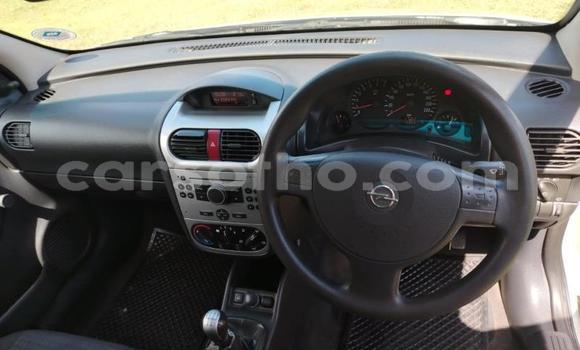 Sayi Na hannu Opel Corsa White Mota in Maseru a Maseru Sayi Na hannu Opel Corsa White Mota in Maseru a Maseru