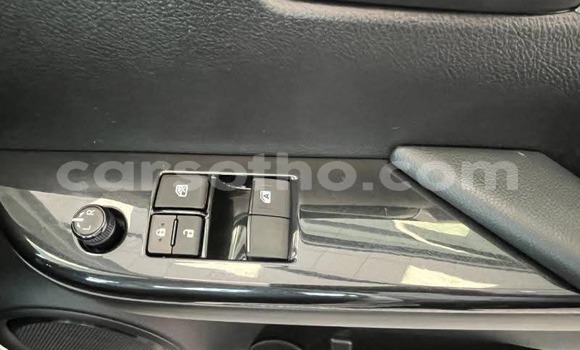 Buy Used Toyota Hilux White Car in Maseru in Maseru Buy Used Toyota Hilux White Car in Maseru in Maseru