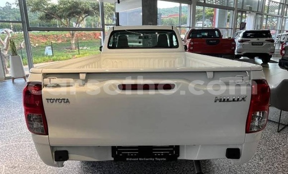 Buy Used Toyota Hilux White Car in Maseru in Maseru Buy Used Toyota Hilux White Car in Maseru in Maseru