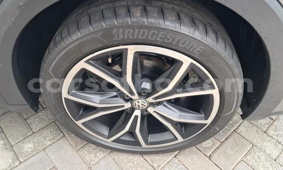 Acheter Occasion Voiture Volkswagen T-Roc Gris à Maseru, Maseru Acheter Occasion Voiture Volkswagen T-Roc Gris à Maseru, Maseru