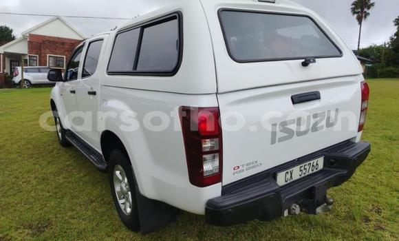 اشتري مستعمل Isuzu KB White سيارة في Maseru في Maseru اشتري مستعمل Isuzu KB White سيارة في Maseru في Maseru