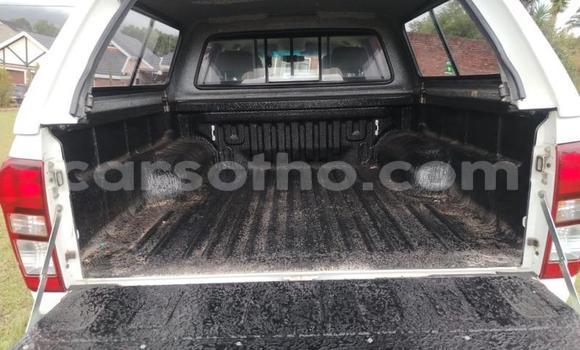 اشتري مستعمل Isuzu KB White سيارة في Maseru في Maseru اشتري مستعمل Isuzu KB White سيارة في Maseru في Maseru