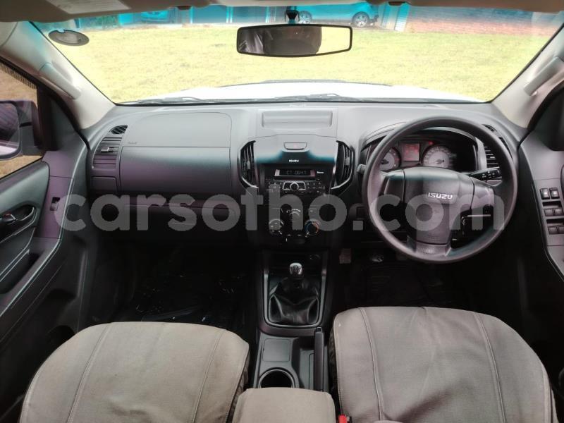 Big with watermark isuzu kb maseru maseru 30827