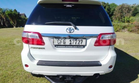 اشتري مستعمل Toyota Fortuner White سيارة في Maseru في Maseru اشتري مستعمل Toyota Fortuner White سيارة في Maseru في Maseru