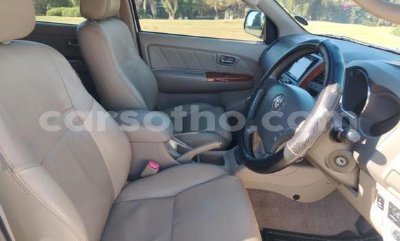اشتري مستعمل Toyota Fortuner White سيارة في Maseru في Maseru اشتري مستعمل Toyota Fortuner White سيارة في Maseru في Maseru