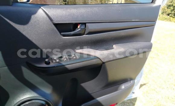 اشتري مستعمل Toyota Hilux White سيارة في Maseru في Maseru اشتري مستعمل Toyota Hilux White سيارة في Maseru في Maseru