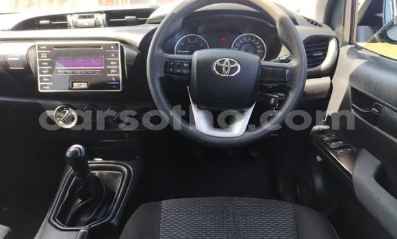 اشتري مستعمل Toyota Hilux White سيارة في Maseru في Maseru اشتري مستعمل Toyota Hilux White سيارة في Maseru في Maseru
