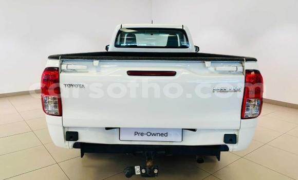 اشتري مستعمل Toyota Hilux White سيارة في Maseru في Maseru اشتري مستعمل Toyota Hilux White سيارة في Maseru في Maseru