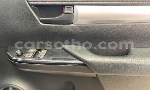 اشتري مستعمل Toyota Hilux White سيارة في Maseru في Maseru اشتري مستعمل Toyota Hilux White سيارة في Maseru في Maseru