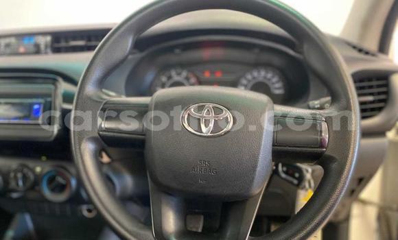 اشتري مستعمل Toyota Hilux White سيارة في Maseru في Maseru اشتري مستعمل Toyota Hilux White سيارة في Maseru في Maseru