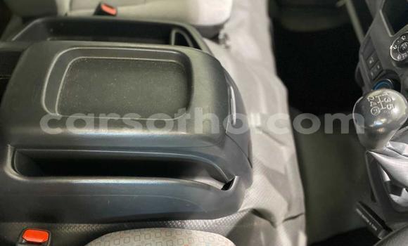 Sayi Na hannu Toyota Hiace White Mota in Maseru a Maseru Sayi Na hannu Toyota Hiace White Mota in Maseru a Maseru