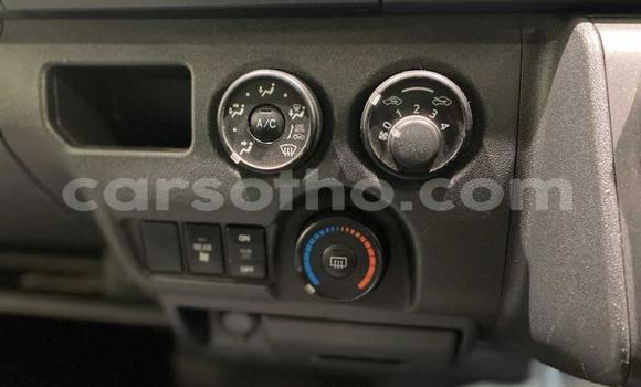 Sayi Na hannu Toyota Hiace White Mota in Maseru a Maseru Sayi Na hannu Toyota Hiace White Mota in Maseru a Maseru